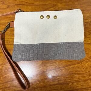 Canvas Hobo WALLET WRISTLET NWOT